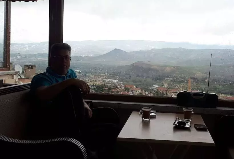 هتل Di̇ri̇li̇ş Banarya Pansi̇yon