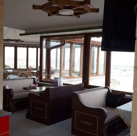 هتل Di̇ri̇li̇ş Banarya Pansi̇yon