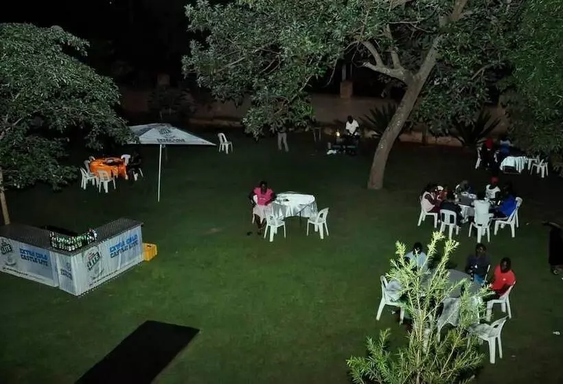 هتل Dorabo Tourist