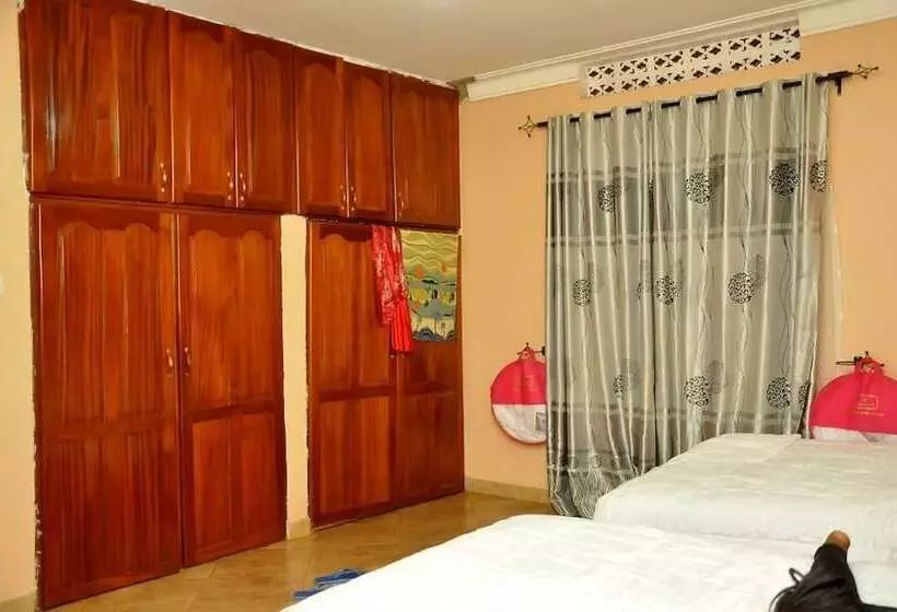 هتل Dorabo Tourist