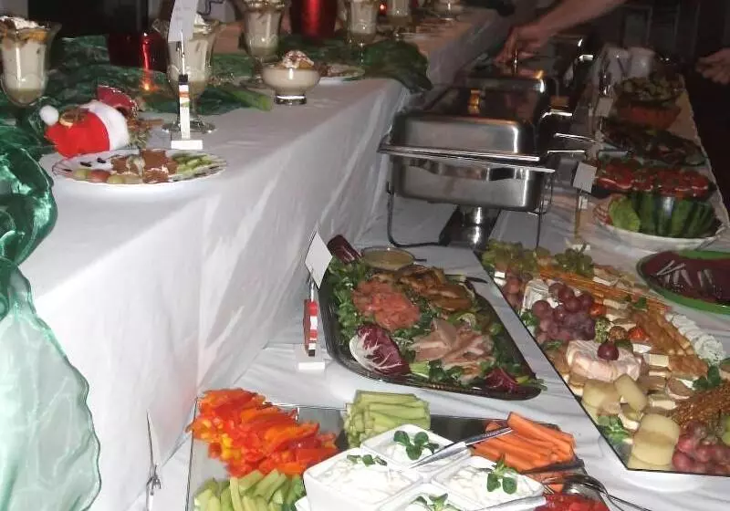 Hotelli Gasthaus & Pension Zum Schwarzen Adler