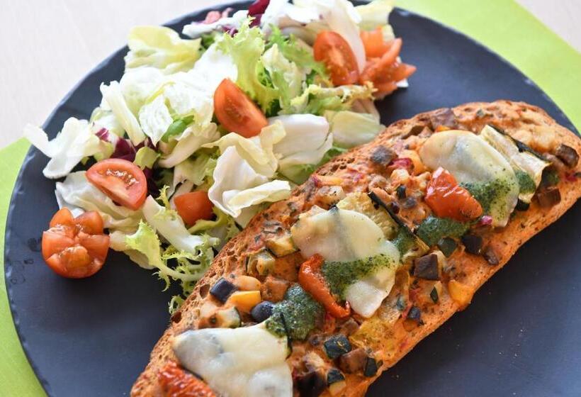 בית מלון כפרי Ibis Styles Paris Orly Airport