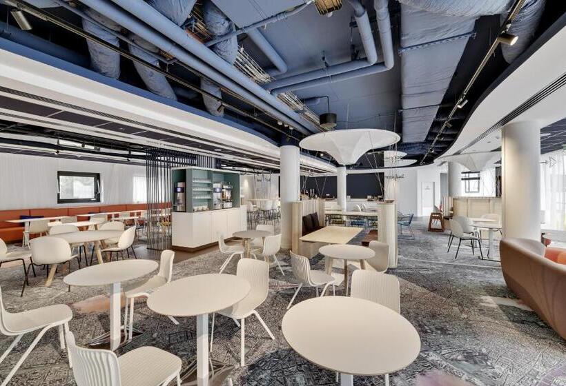 בית מלון כפרי Ibis Styles Paris Orly Airport