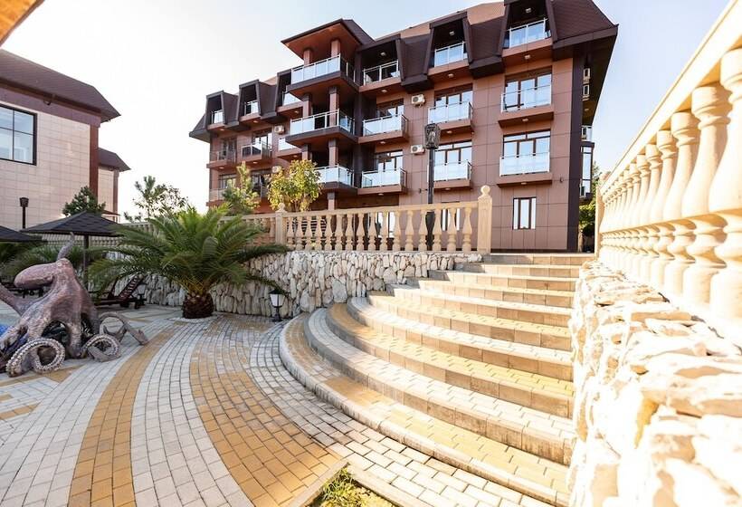 فندق Imperia Gor