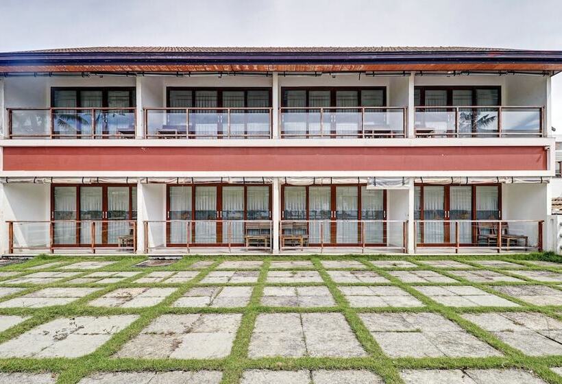 ホテル Townhouse Oak Edassery S Sealine Villa Stay