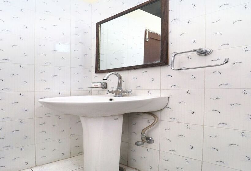 בית מלון כפרי Sabina International