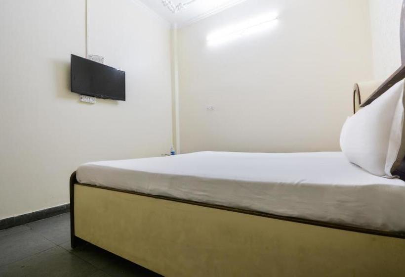 فندق Spot On 45616  Welcome Plaza