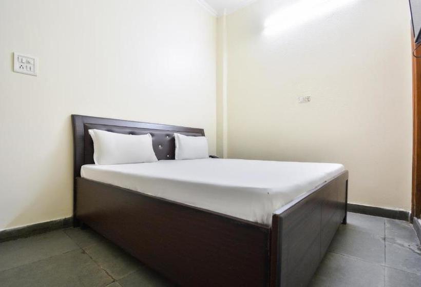 فندق Spot On 45616  Welcome Plaza