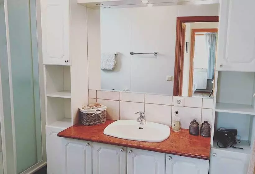 پانسیون Hólmavað Guesthouse