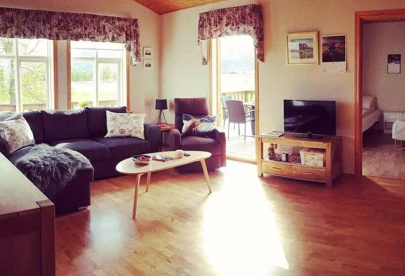 پانسیون Hólmavað Guesthouse