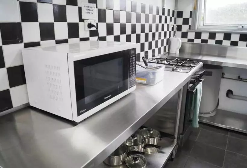 ユースホステル Rooftop Travellers Lodge