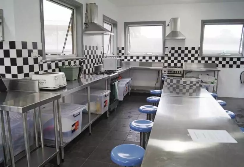 ユースホステル Rooftop Travellers Lodge