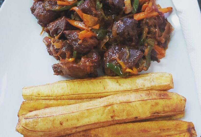 تختخواب و صبحانه Optima Royale