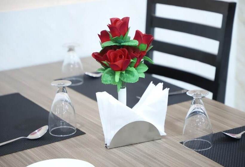 Hotel Jain Empire Resort And Camp