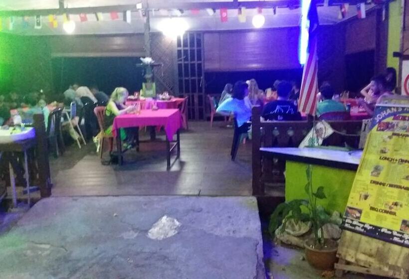 ペンション Johan's Place