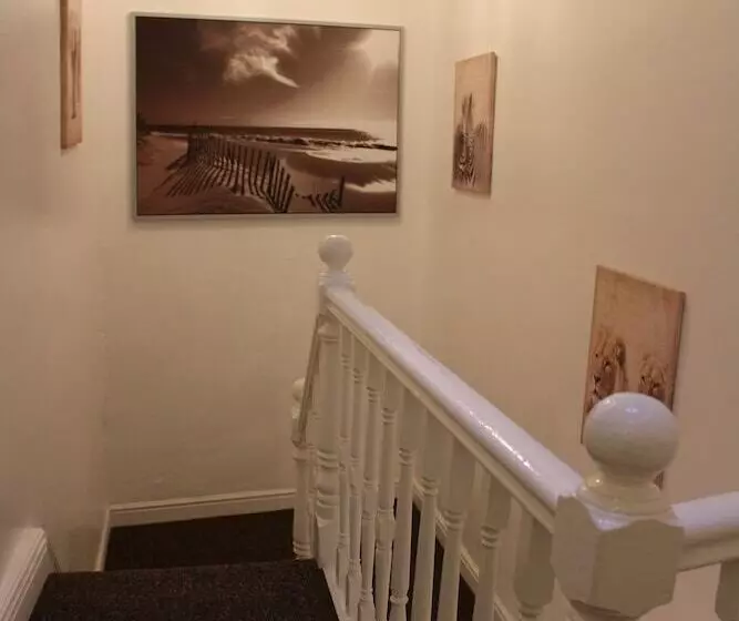 Majatalo Park Lane Heights