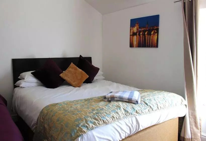 Majatalo Park Lane Heights