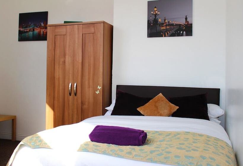 بنسيون Park Lane Heights