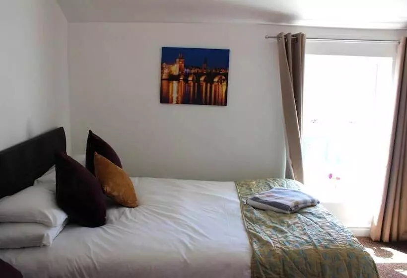 Majatalo Park Lane Heights