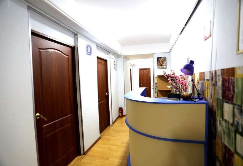 U Krasnogo Mosta  Hostel