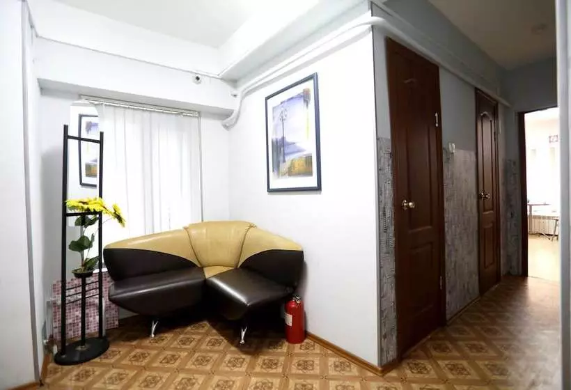 U Krasnogo Mosta  Hostel