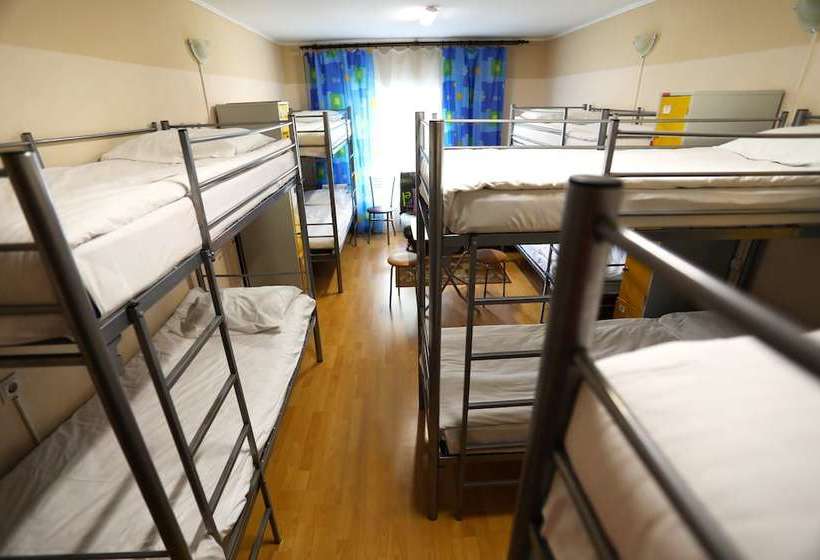 U Krasnogo Mosta  Hostel