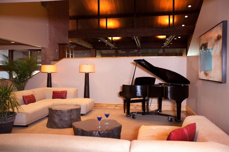 Chubb Hotel & Conference Center