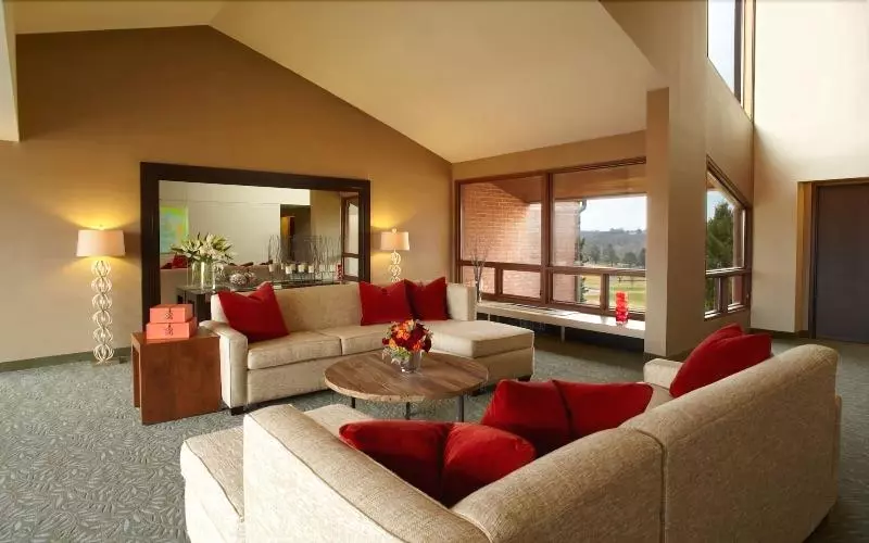 Chubb Hotel & Conference Center