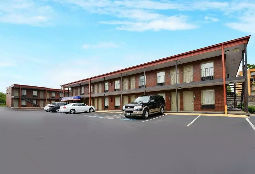 Отель Americas Best Value Inn Near Downtown Nashville