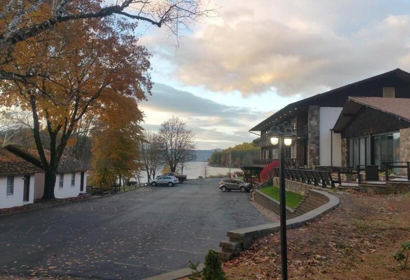 Отель Bayside Resort, Lake George Ny