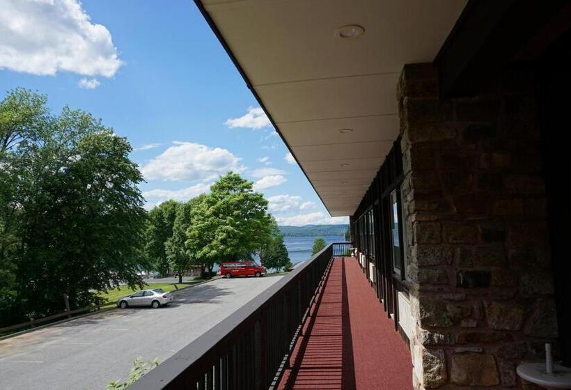 Отель Bayside Resort, Lake George Ny