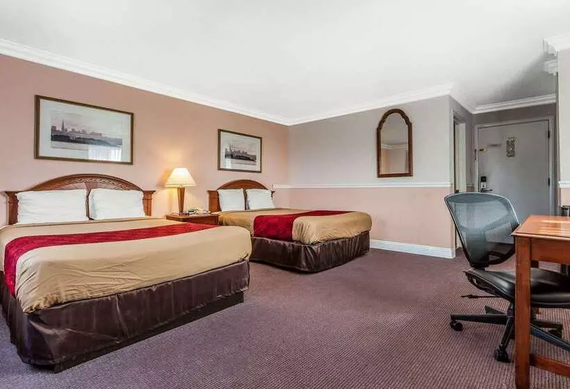 فندق Econo Lodge Castro Valley I580