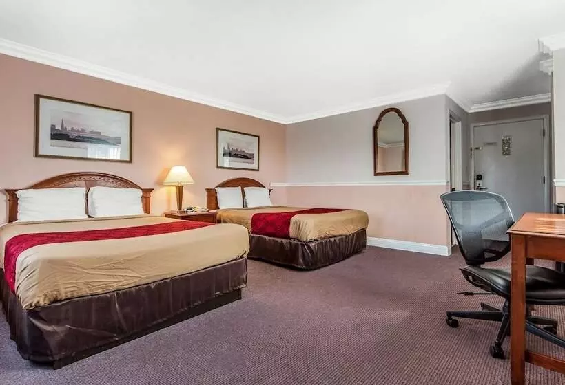 فندق Econo Lodge Castro Valley I580
