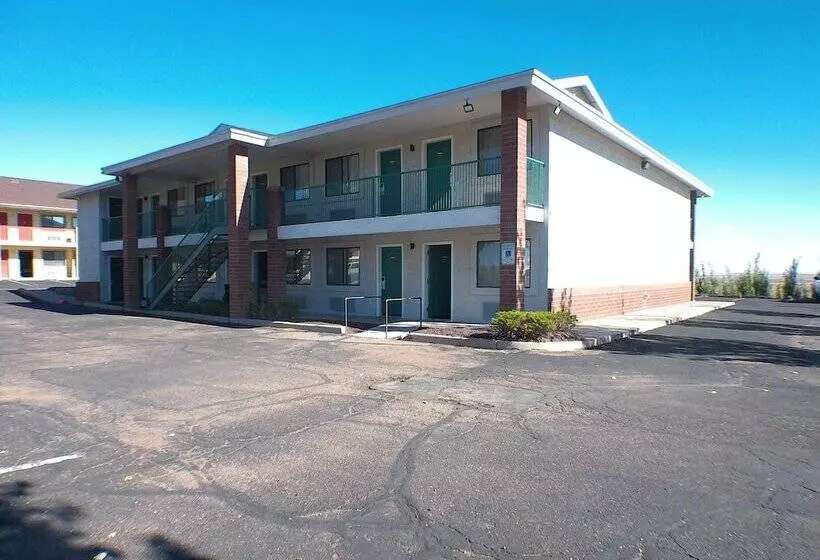 בית מלון כפרי Greentree Inn Of Holbrook, Az