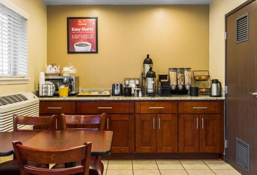 هتل Econo Lodge Sacramento Convention Center