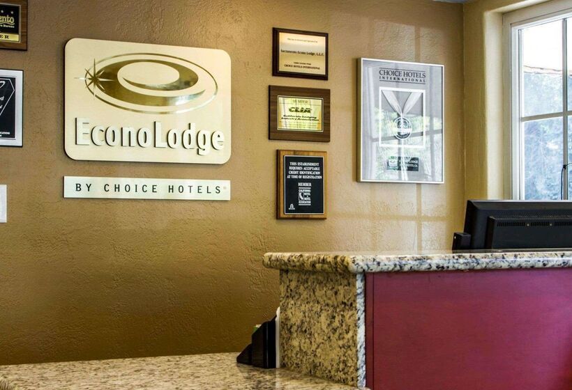 هتل Econo Lodge Sacramento Convention Center