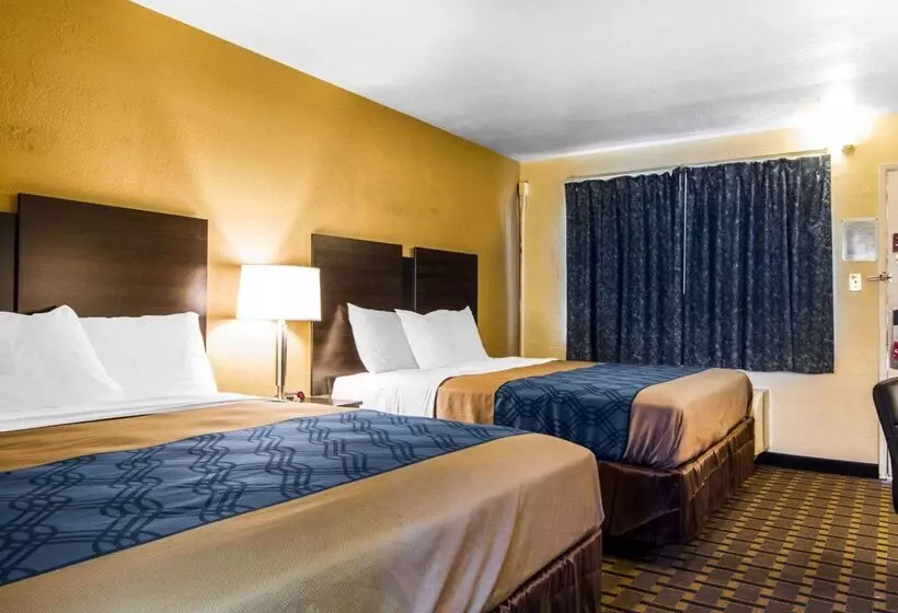 Отель Econo Lodge Sacramento Convention Center
