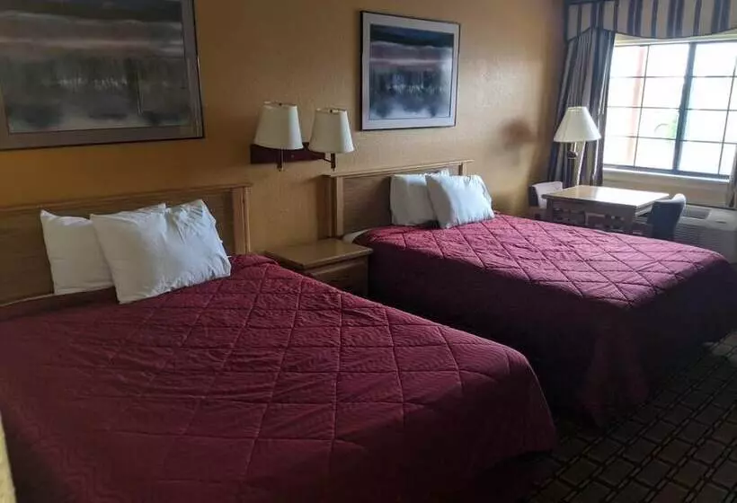 Отель Executive Inn