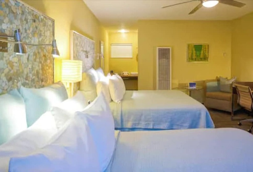 Отель Inn At East Beach