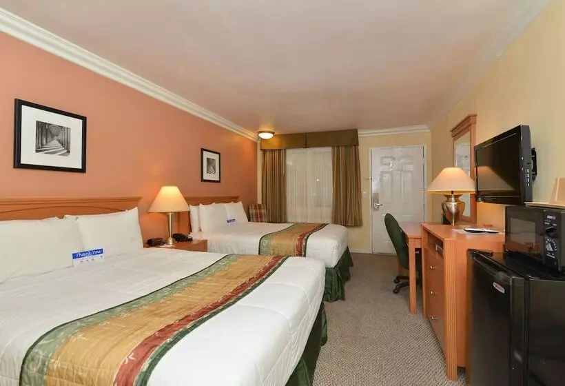 호텔 Inn By The Sfo