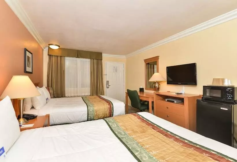 호텔 Inn By The Sfo