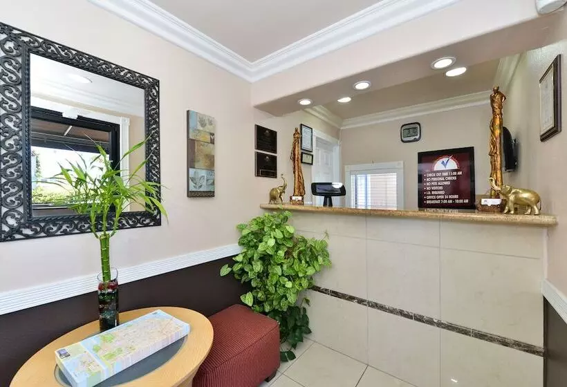 호텔 Inn By The Sfo