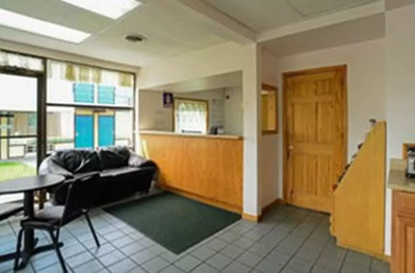 Отель Loyalty Inn Maryville