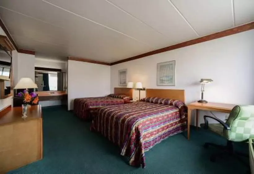 Отель Loyalty Inn Maryville