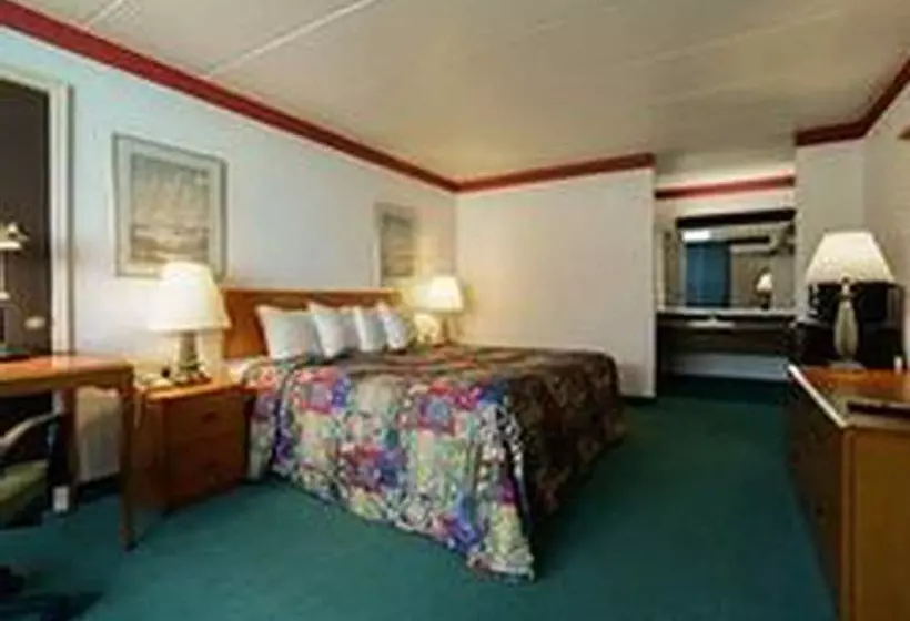 Отель Loyalty Inn Maryville