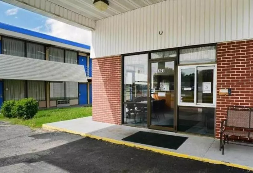 Отель Loyalty Inn Maryville