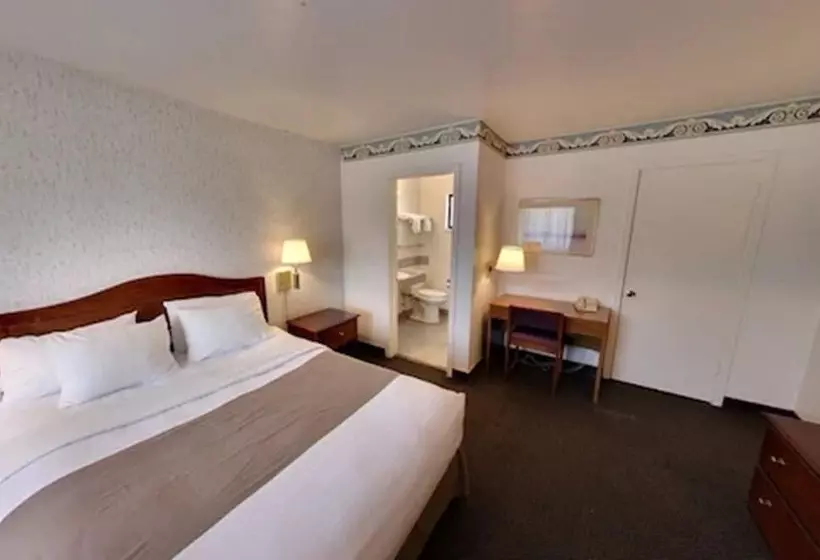 酒店 Monterey Fairgrounds Inn