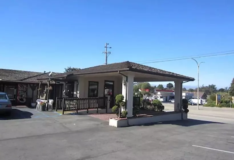 酒店 Monterey Fairgrounds Inn