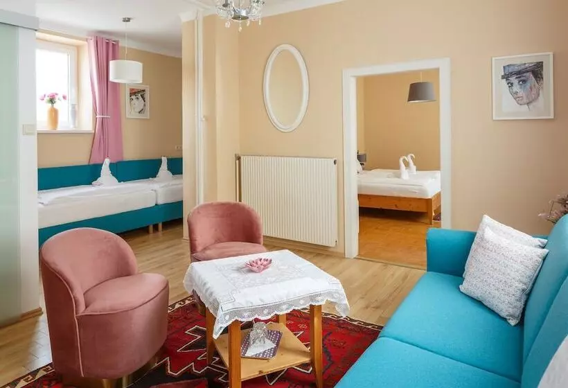 ベッドアンドブレックファースト Pension Laubenhof