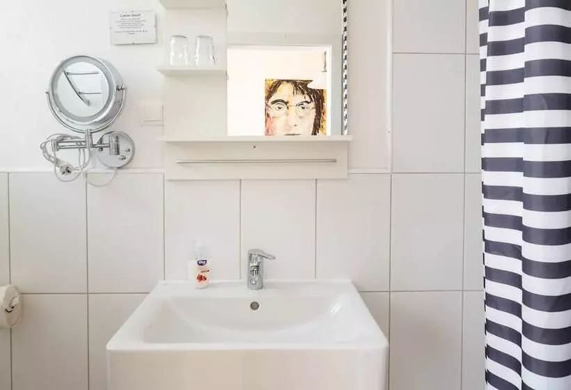 ベッドアンドブレックファースト Pension Laubenhof